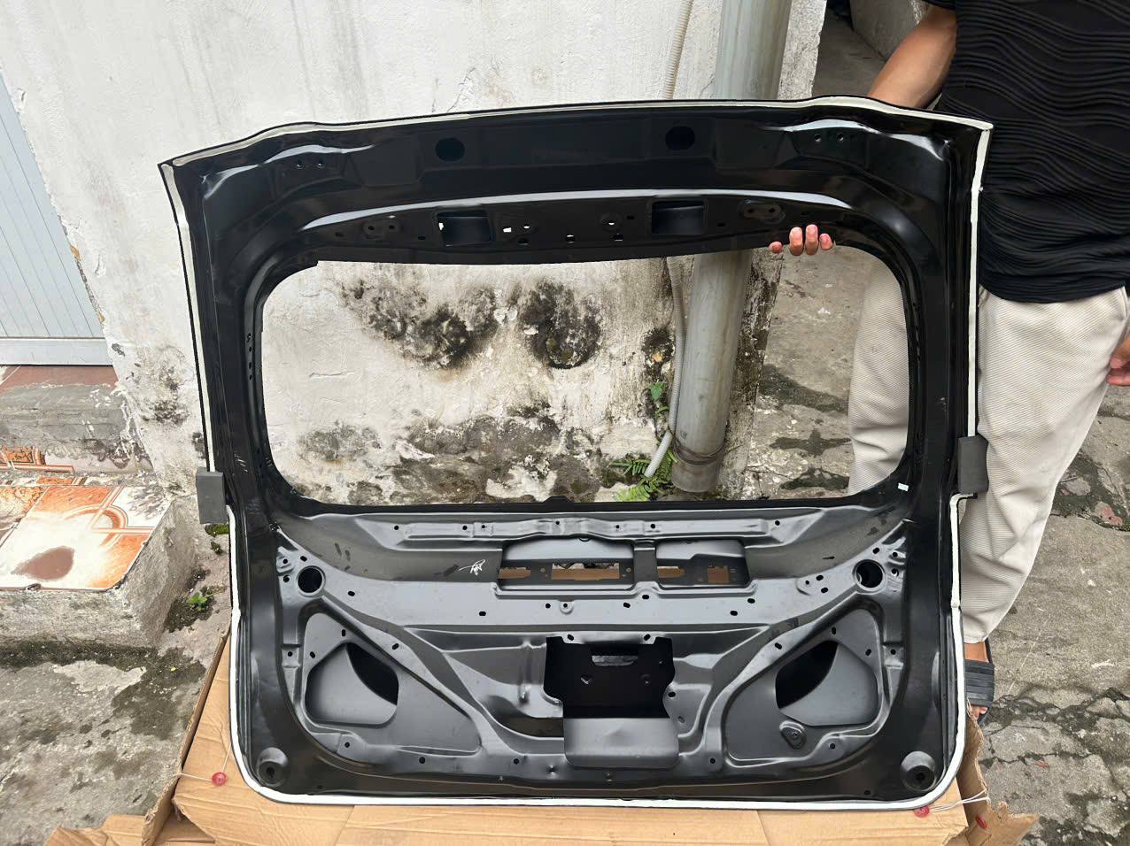 Cốp Sau Mitsubishi Outlander 2016 2018 ảnh 2
