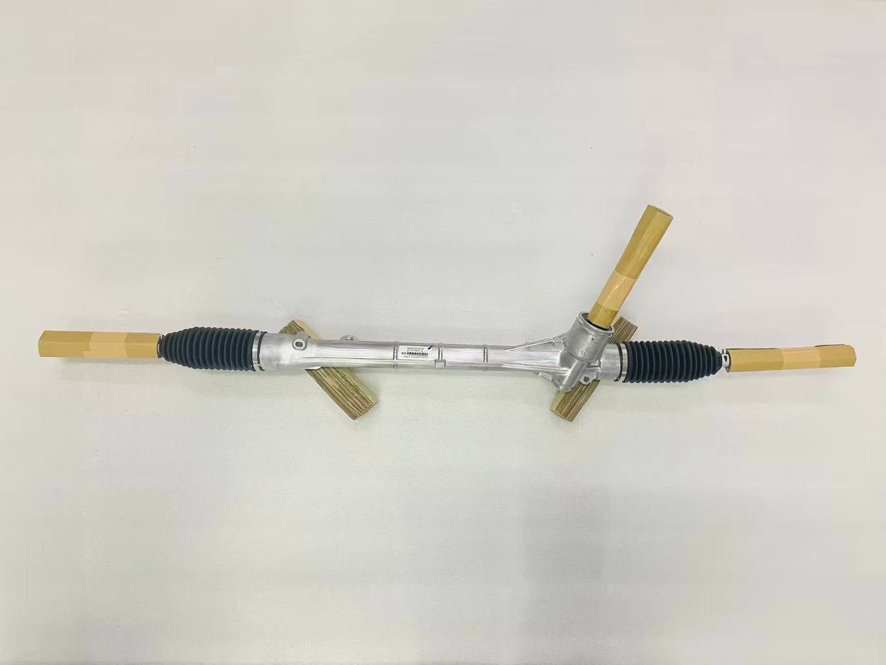 Tem mã phụ tùng thước lái Mitsubishi Xpander 4410A909 4410A769