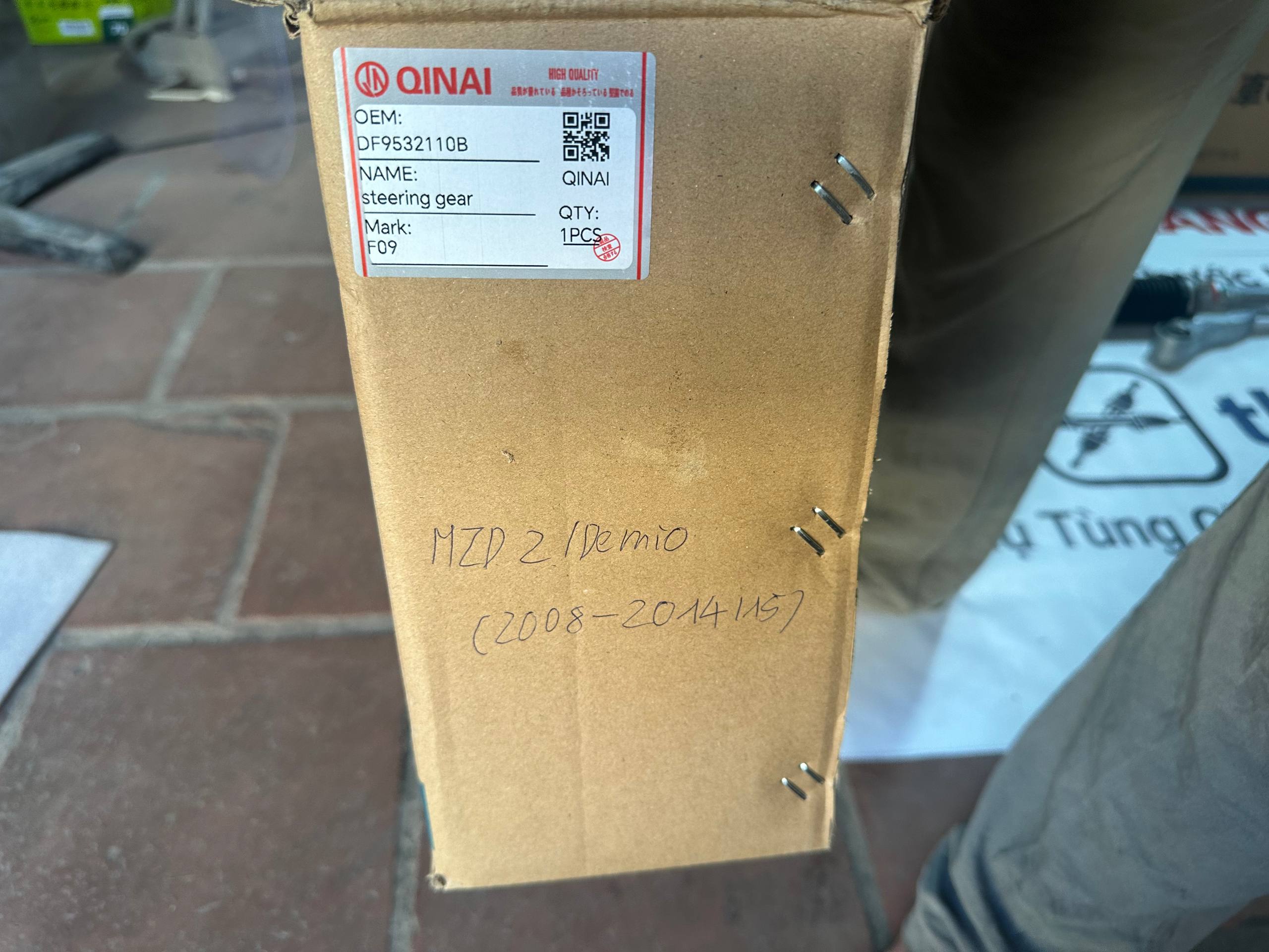 Thước Lái Mazda 2 2011 QINAI Japan ảnh 2 Thước Lái Mazda 2 2011 DF9532110B ảnh 2